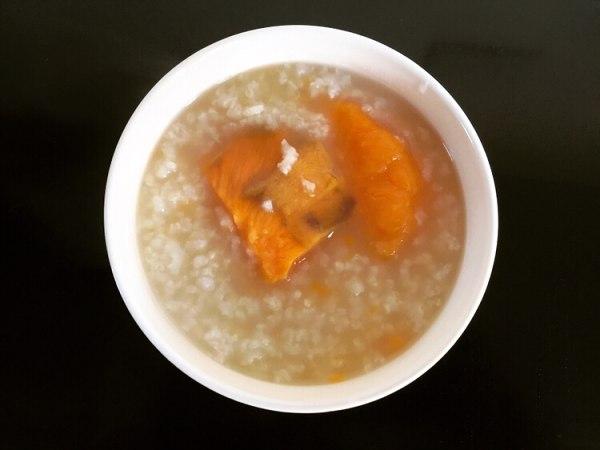 月子食谱之蕃薯粥