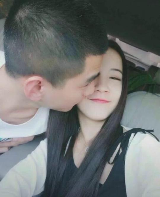 抖音网红莉哥一千四火爆全网，座驾原是18款酷路泽4000！