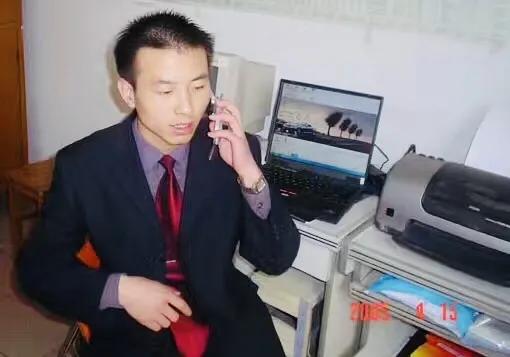 全职爸爸创业逆袭，还家中债务，救患病妻子