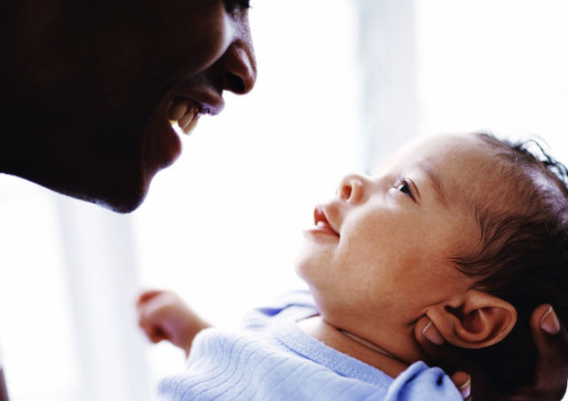 如何教宝宝说话