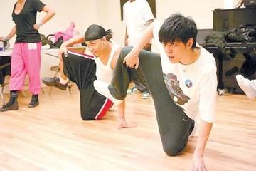 罗志祥电臀表情