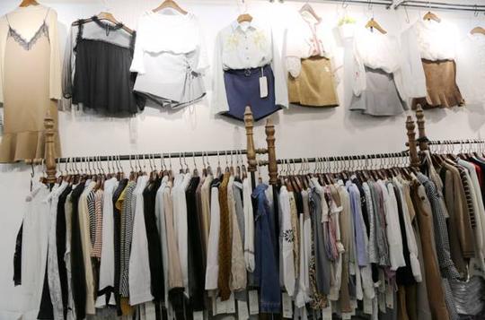 想知道最新的服装创业经验?想看看别人是怎么做服装生意的?