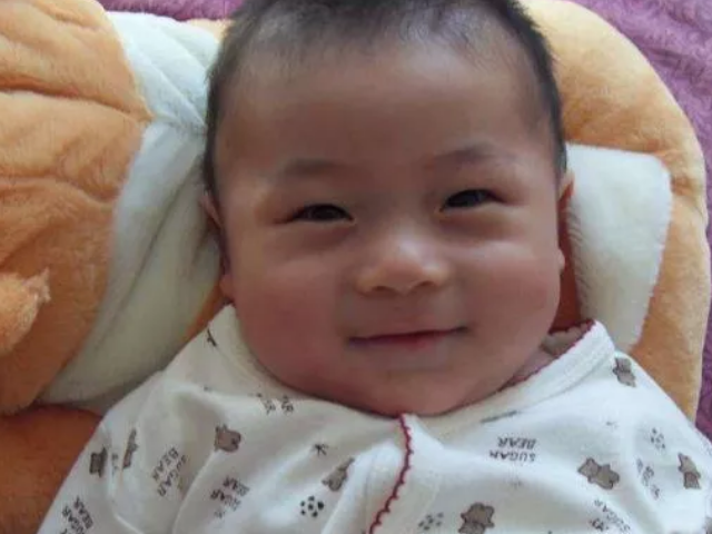 出生一个月的宝宝怎么照顾