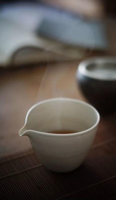 喝茶会让牙齿变黄吗?