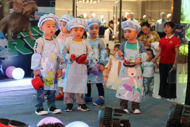 宝宝刚上幼儿园哭闹怎么办