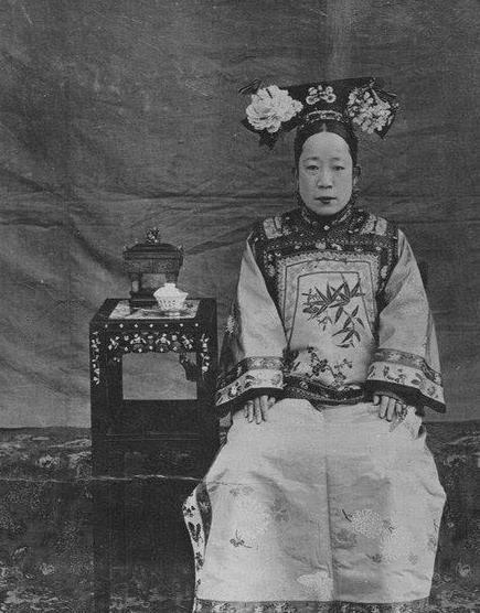 清朝皇后妃子格格真实长相:和电视剧大有不同,都来看看!