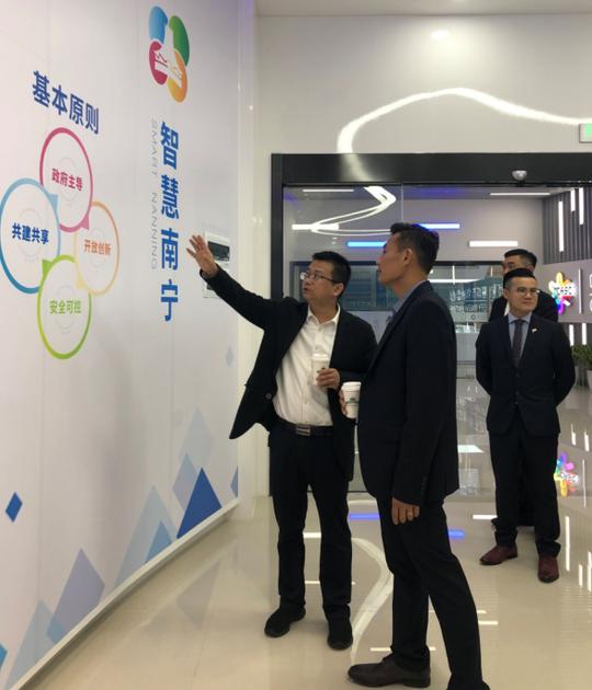 新加坡全国青年理事会代表团到南宁市考察访问共促青年创新创业发展