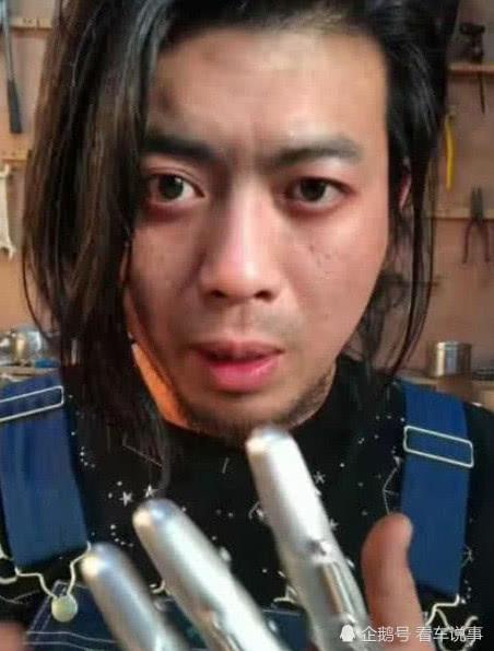 快手樊少皇发明的脑瓜崩升级版,网友:挺好好用,就是