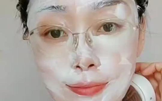 你有皮松，肉多的烦恼吗?直播分享5分钟看到紧致!护肤美容仪创业