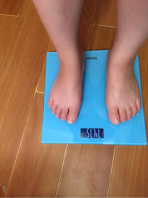 怀孕期间肚子一跳一跳的是什么原因