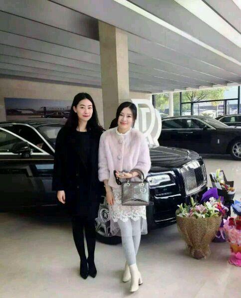 又现微商“买”豪车!真的有人相信吗?