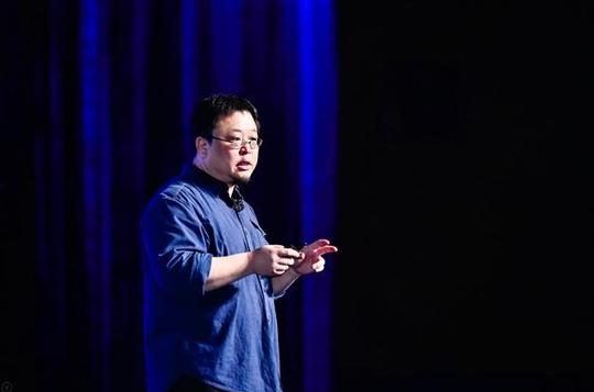 允悲丨央视315晚会点名电子烟,刚好是罗永浩的新创业项目