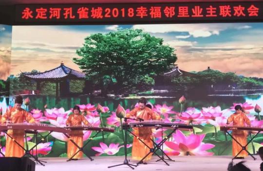 钢琴弹奏《肖邦降d大调圆舞曲》
