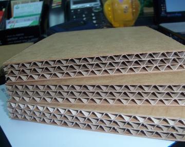 什么是瓦楞纸板