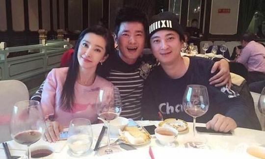 出走娱乐圈选择创业,如今资产数亿级,与李冰冰亲密几十年仍单身