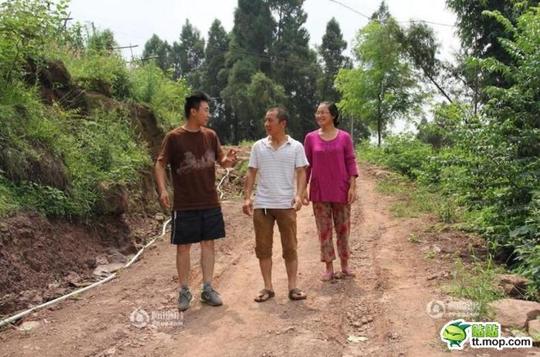 罗耀鑫,林海燕,就怀着一番创业的想法,在老家乐至县龙门乡承包了150多