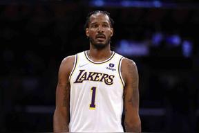 特雷沃&middot;阿里扎