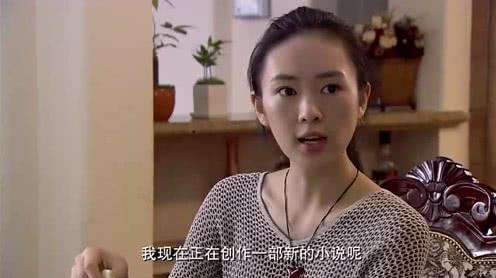 孩子跟老妈贫嘴，做饭时都为女儿着急上火，结果连菜刀都出场了