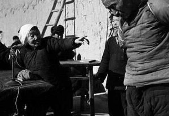 全家15口一夜被灭门，凶手身份令人诧异，杀人动机让人心痛