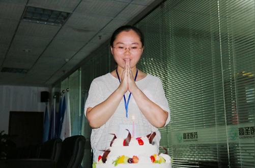 冉师傅的生活照-谷老师生日留影让我们再一次祝福他们,希望他们在威斯腾的日子天