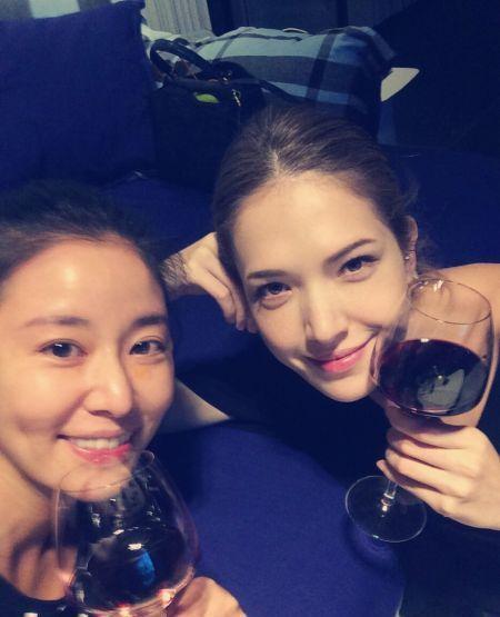 林心如深夜与闺蜜喝酒,晒图遭霍建华痛批,大呼女儿