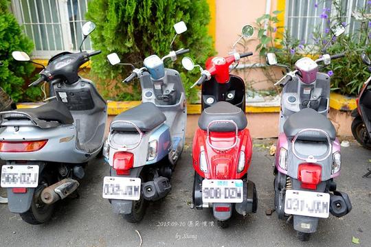我们首先考虑的是租机车(摩托车),因为不单止马力比电动车大,而且价格