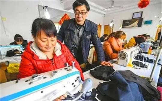 新知达人,40多岁的中年人，想在农村开办小型加工厂，有哪些好的项目选择?