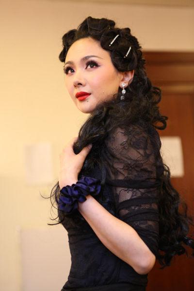 献礼北京人艺建院60年纪念演出,戏剧公主程莉莎将饰演女一号陈白露.