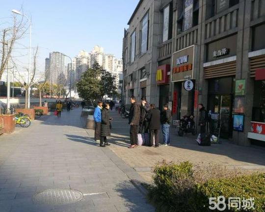 (出租)长兴路太阳山路精装地段好沿街商铺生意火爆