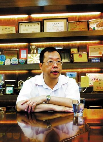 澳门人故事:从小记者到大老板罗盛宗叹回归真好