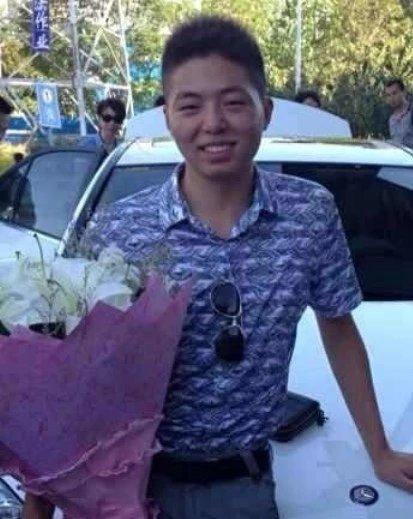 大家好,我叫邓熙,来自四川成都创业之前我还是一名大三的学生