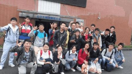 毕业后的大学生回农村创业,受到非议比支持多,这是为什么呢?