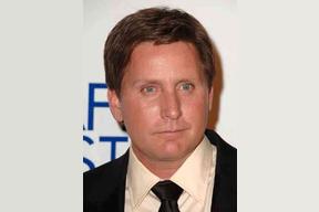 艾米利奥·艾斯特维兹