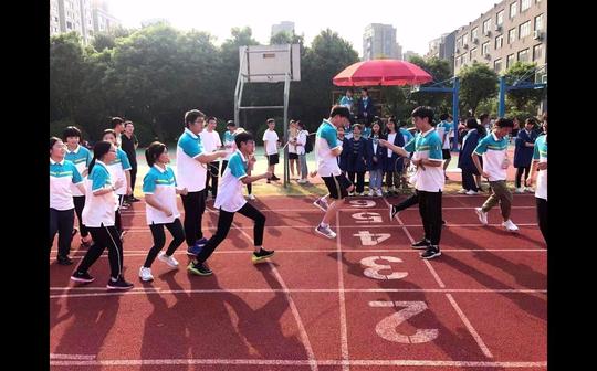 嘉兴市二十一世纪外国语学校151班毕业视频