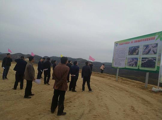 在观摩会上,安局长首先对周家硷镇梁家沟村高标准农田建设项目的建