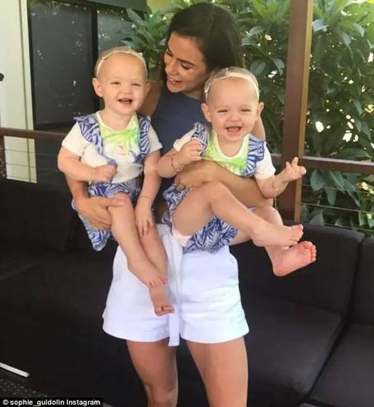 照顾宝宝,健身创业,谁说今天过节的女人们只能在家带娃?