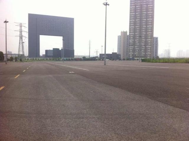 重庆首个彩色户外停车场在哪 重庆首个彩色户外停车场在哪