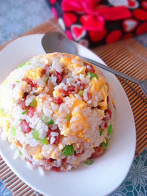 香肠炒饭的做法大全