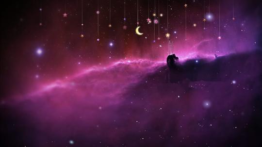 五彩斑斓·星空壁纸,滑过深蓝色的夜空,悄无声息地坠落下去