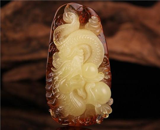 [供应]琥珀蜜蜡吊坠随形雕刻_玲珑福玉器