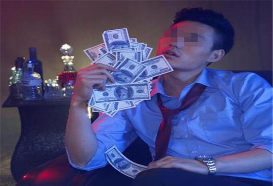 做生意赚了钱对老婆各种嫌弃，离婚后再娶，前妻的举动让我哭了!