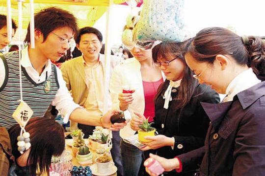 大学校园新颖生意(在校大学生小投资做点生意赚钱项目)