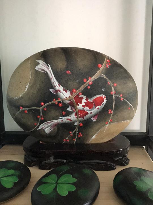 手绘石头画鹅卵石画两条锦鲤鱼摆件安家石镇宅2