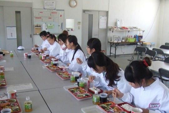 大埔打工挣钱出国管工电工普工不成功全额退