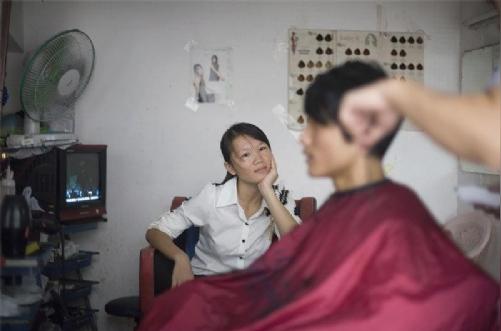 东莞一对90后打工夫妻的非典型爱情故事