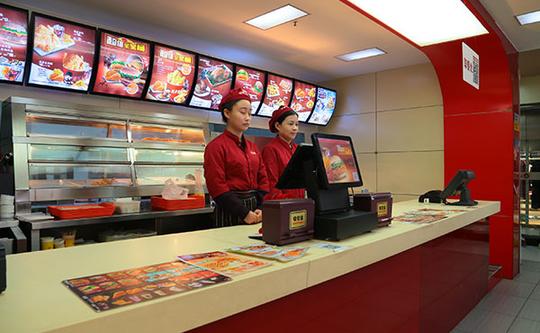 麦塔基汉堡店加盟用一个杯子的营销来告诉你品牌价值
