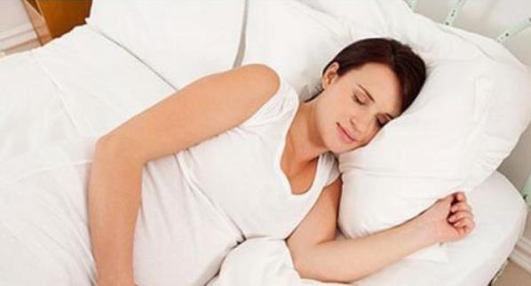孕中期怎么睡觉姿势最好