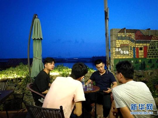 (图片故事)(11)“石头会唱歌”--台湾青年福建渔村创业寻梦