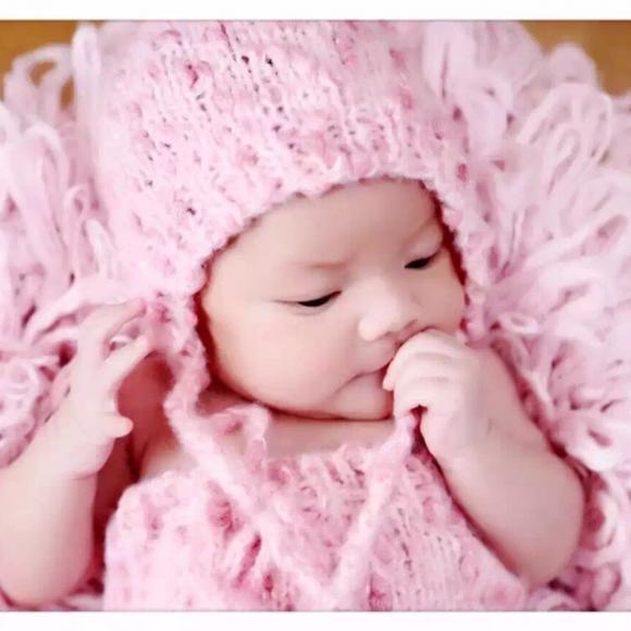 如何给新生儿做个合适的枕头