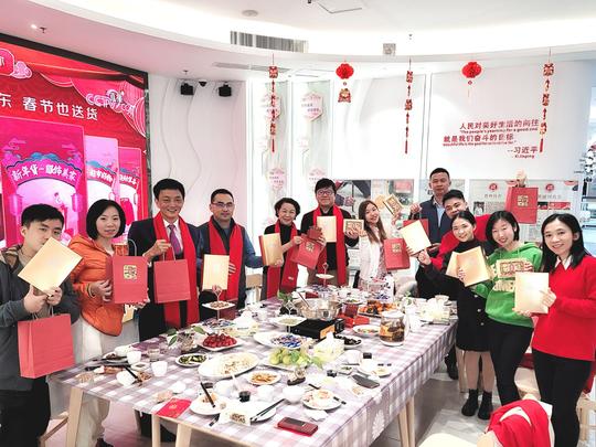 做大湾区里“幸福的鱼”--留深过年港青的虎年心愿